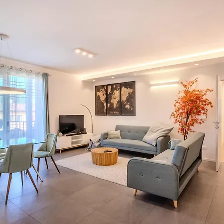 דירה Modern And Contemporary Flat קוארטו ד'אלטינו