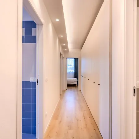 דירה Modern And Contemporary Flat *