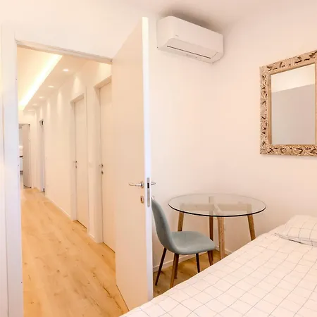 Modern And Contemporary Flat קוארטו ד'אלטינו