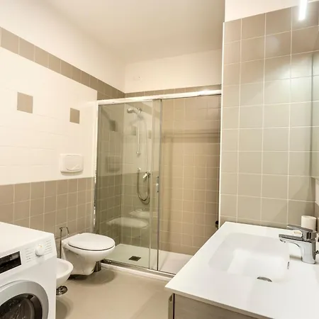 Modern And Contemporary Flat דירה קוארטו ד'אלטינו
